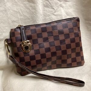 Brown Checkered Wristlet